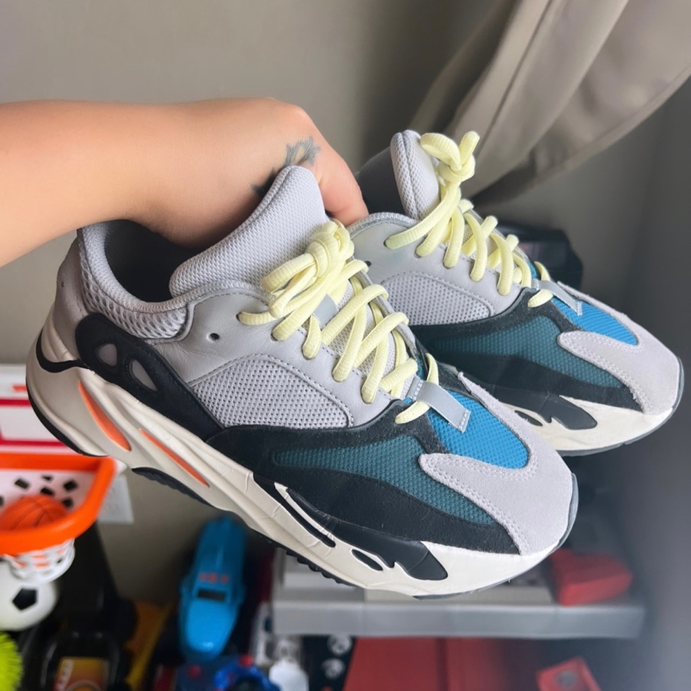 Yezzy 700